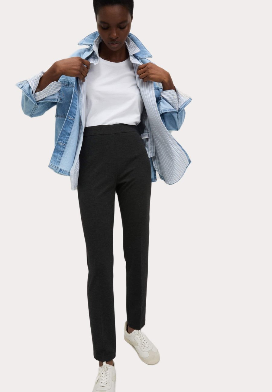 Брюки Marks & Spencer Trousers, Charcoal/Mottled Grey
Брюки Marks & Spencer Trousers, Charcoal/Mottled Grey