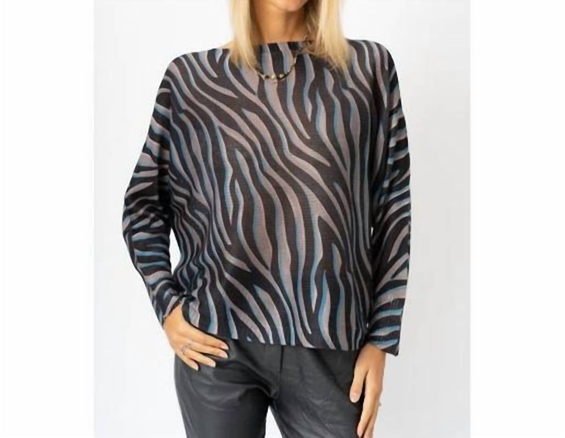 Свитер Z-Bruh черного цвета Look Mode USA
Свитер Z-Bruh черного цвета Look Mode USA