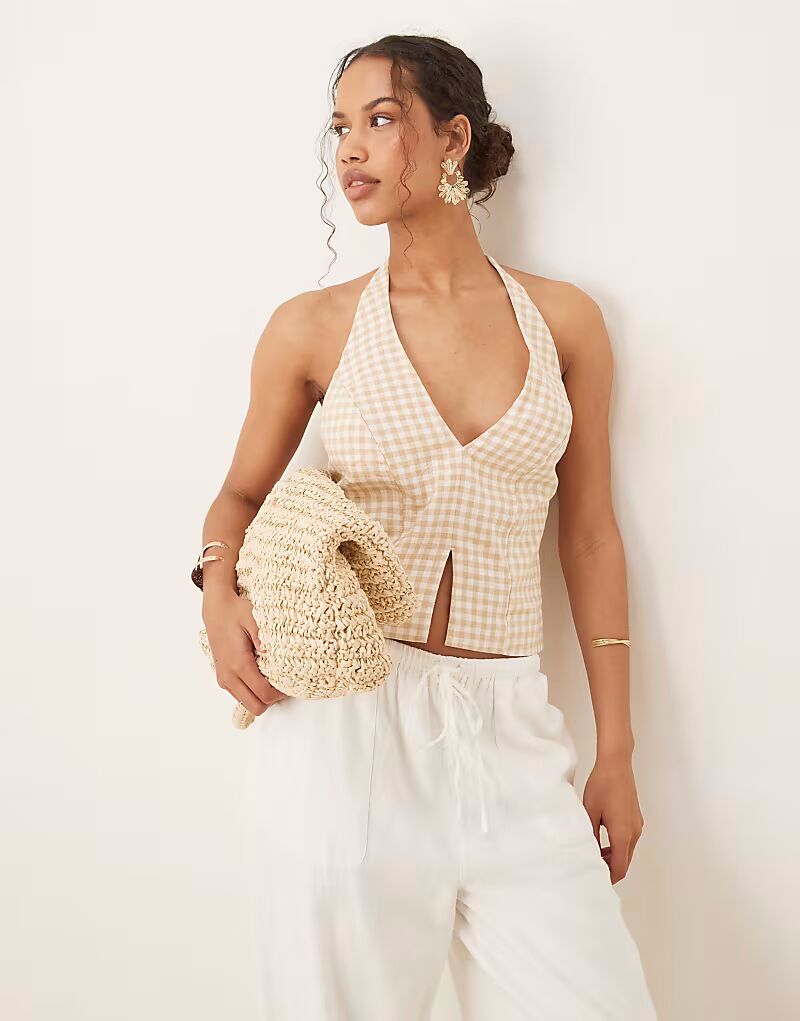 Топ Abercrombie & Fitch сшитый на заказ с халтер-воротником бежевого цвета
Топ Abercrombie & Fitch сшитый на заказ с халтер-воротником бежевого цвета