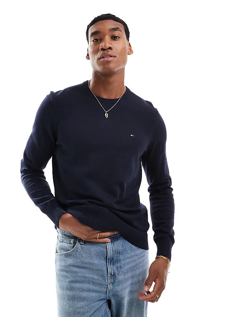 Джемпер с круглым вырезом и вышитым флагом темно-синего цвета Tommy Hilfiger
Джемпер с круглым вырезом и вышитым флагом темно-синего цвета Tommy Hilfiger