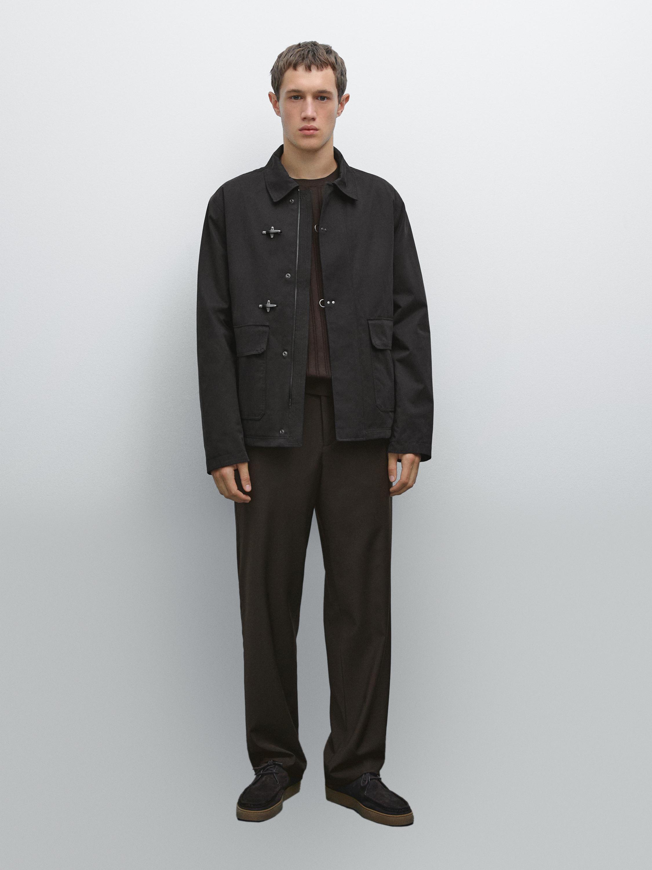 Водоотталкивающая куртка с застежкой-молнией Massimo Dutti, черный
Водоотталкивающая куртка с застежкой-молнией Massimo Dutti, черный