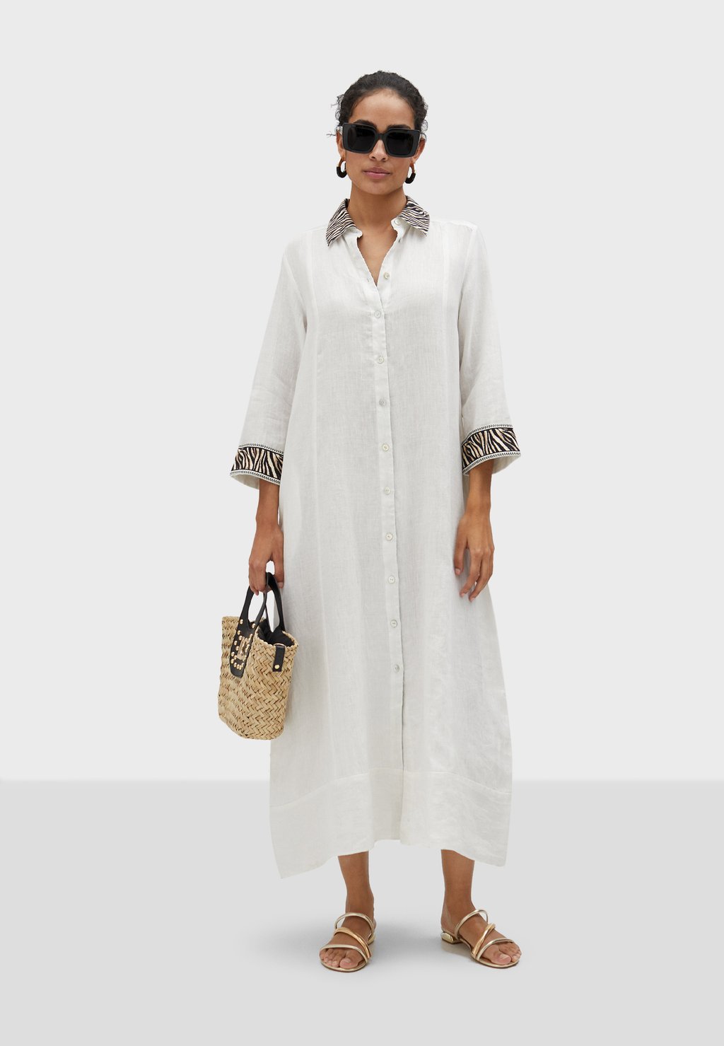 Длинное платье LOLA CASADEMUNT, белый
Длинное платье LOLA CASADEMUNT, белый