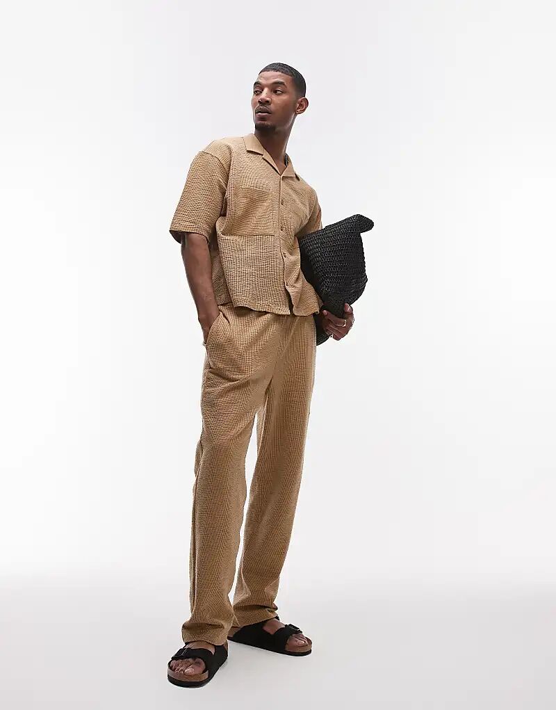 Полосатые брюки прямого кроя Topman горчичного цвета
Полосатые брюки прямого кроя Topman горчичного цвета