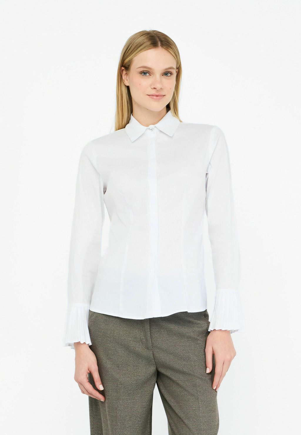 Блузка на пуговицах LIU JO, белый
Блузка на пуговицах LIU JO, белый