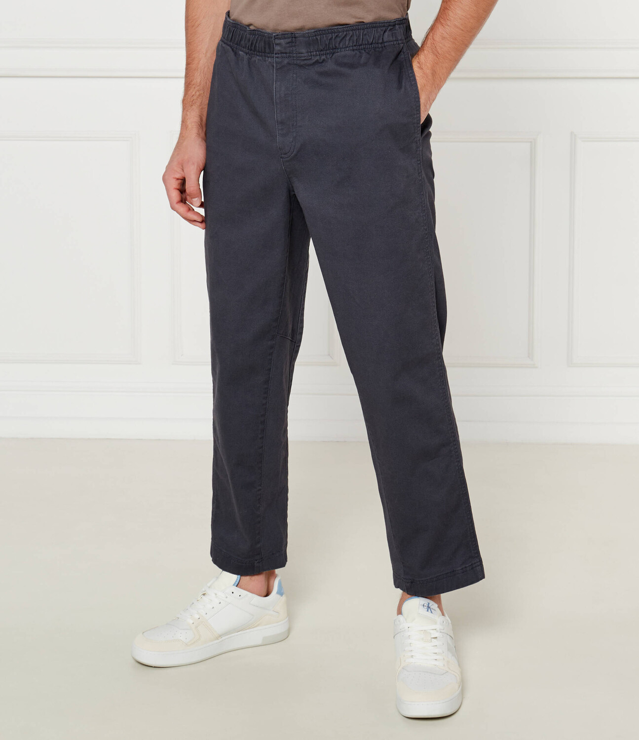 Брюки CALVIN KLEIN JEANS chino Relaxed fit, цвет grafite
Брюки CALVIN KLEIN JEANS chino Relaxed fit, цвет grafite