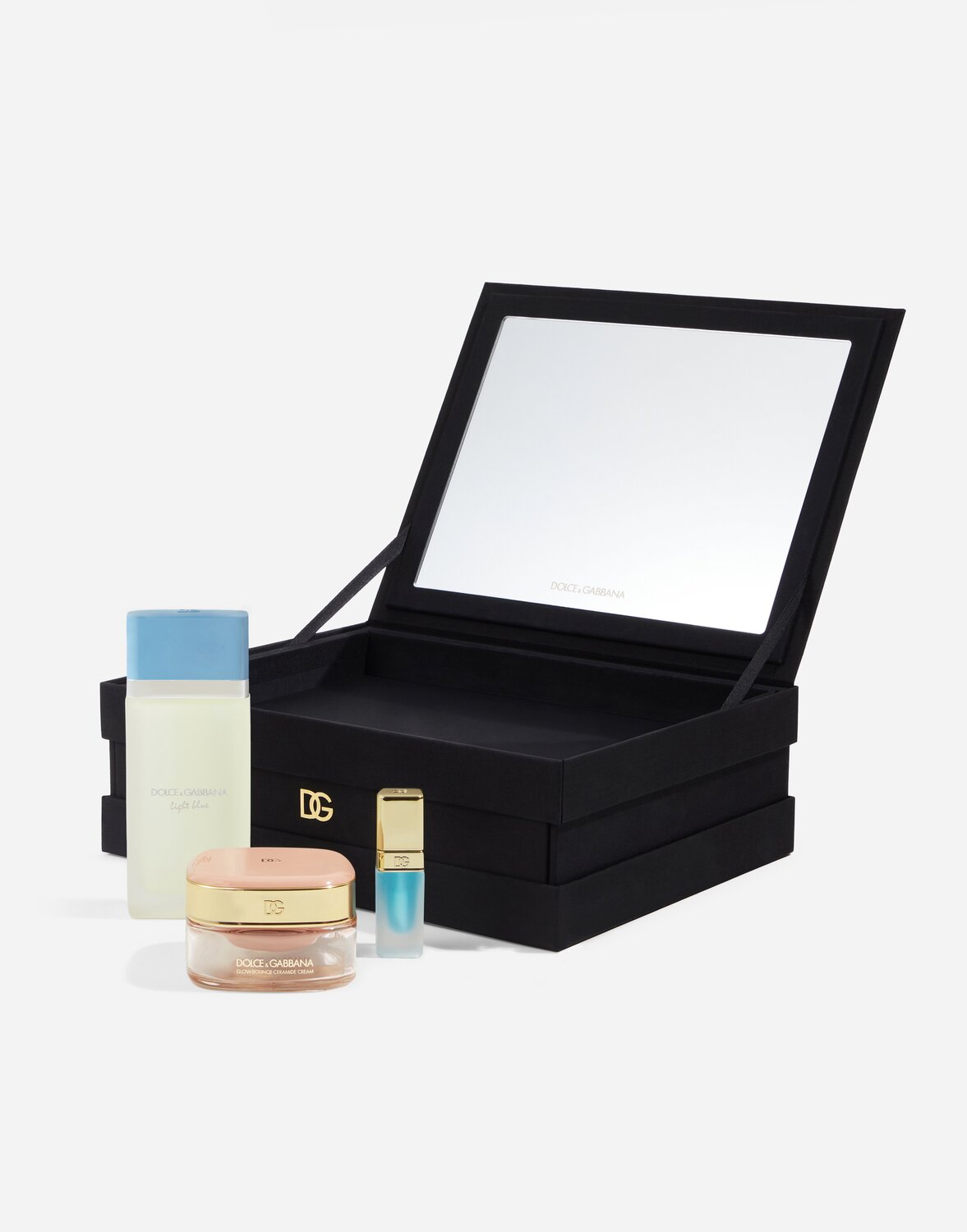 Бьюти-бокс "essential" Dolce & Gabbana, кисть для макияжа губ dolce&gabbana
Бьюти-бокс "essential" Dolce & Gabbana, кисть для макияжа губ dolce&gabbana