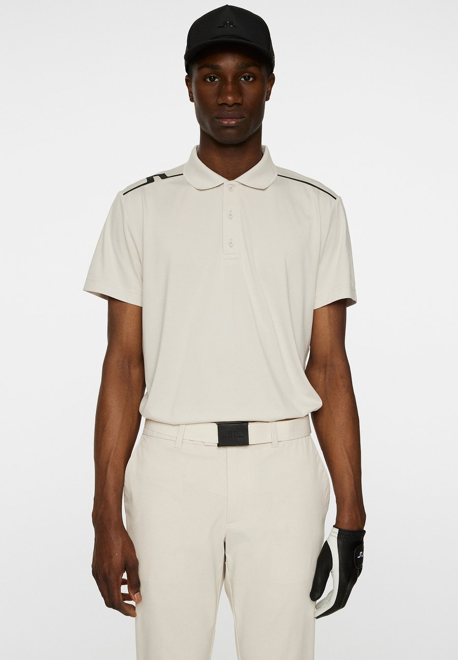 Поло J.LINDEBERG Sports LIONEL, Moonbeam/Off-White
Поло J.LINDEBERG Sports LIONEL, Moonbeam/Off-White