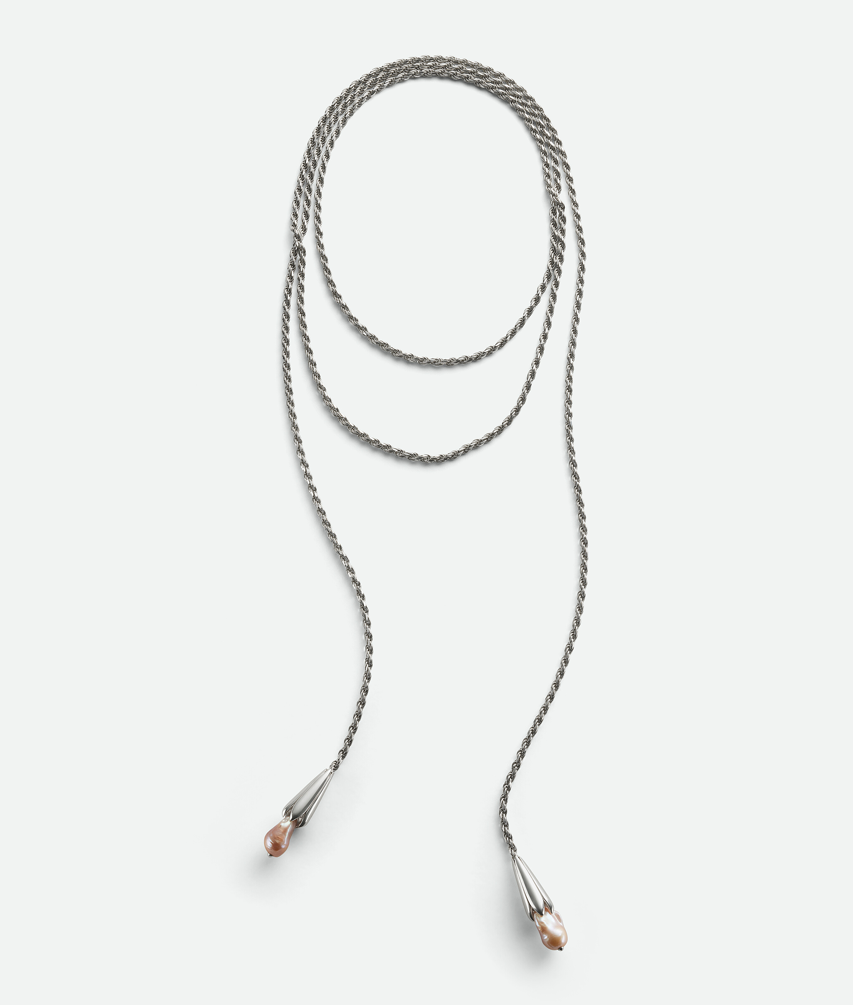 Жемчужное ожерелье-шарф Bottega Veneta
Жемчужное ожерелье-шарф Bottega Veneta