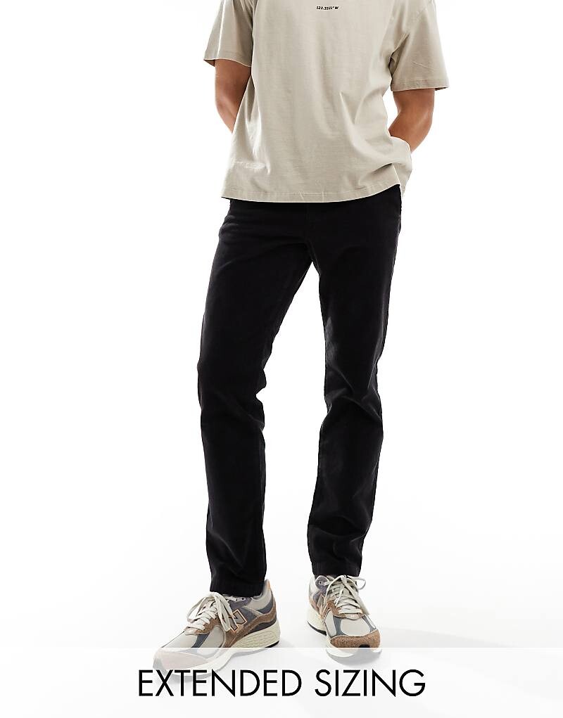 ASOS DESIGN – черные вельветовые узкие брюки
ASOS DESIGN – черные вельветовые узкие брюки