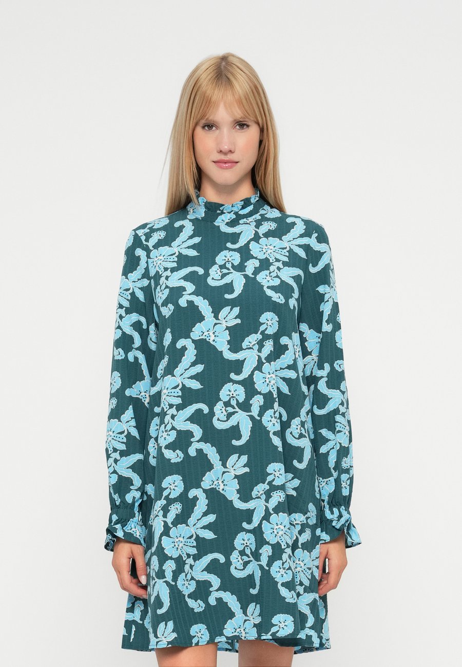 Платье Vero Moda VMGINAS BETINE SHORT DRESS, Mediterranea/Dark Green
Платье Vero Moda VMGINAS BETINE SHORT DRESS, Mediterranea/Dark Green