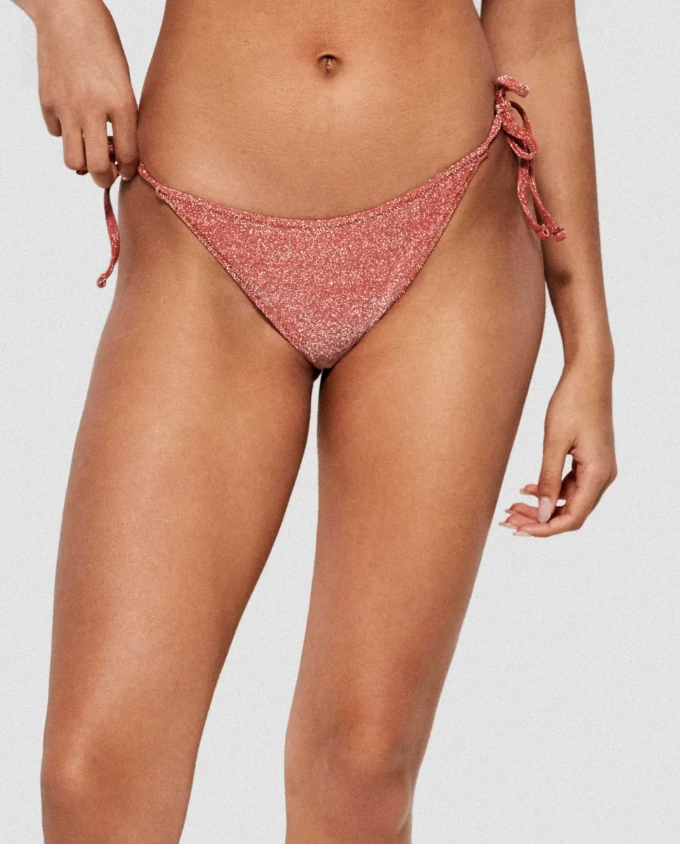 Регулируемые плавки бикини из блестящей ткани Gisela, оранжевый
Регулируемые плавки бикини из блестящей ткани Gisela, оранжевый