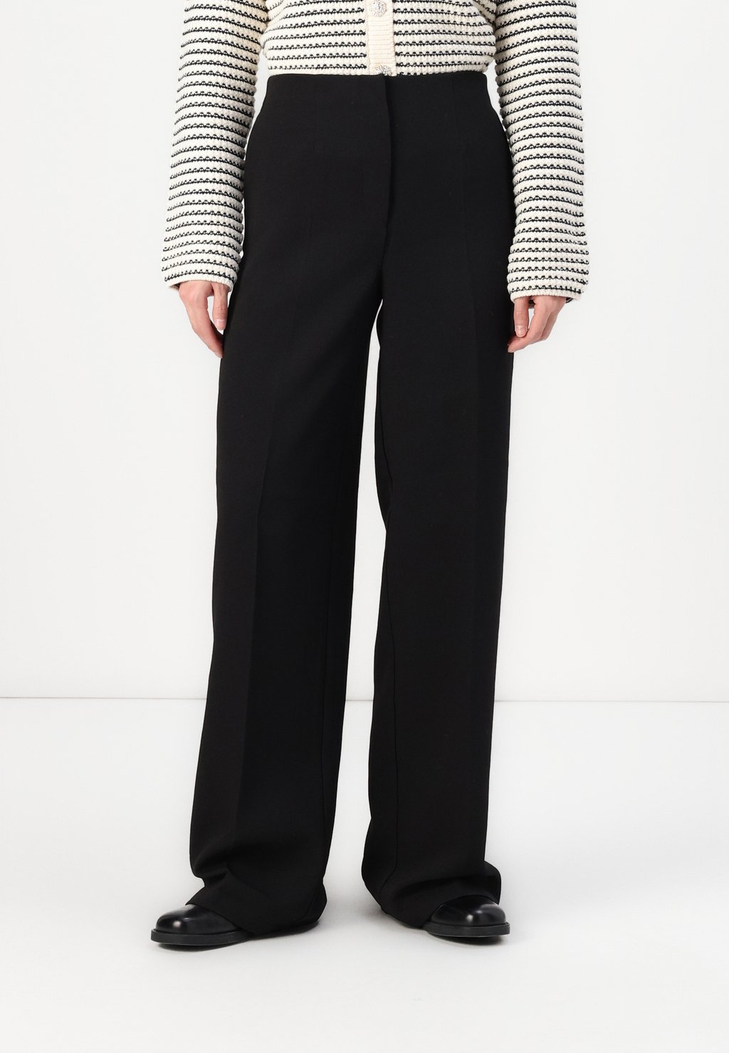 Брюки JDYLOREEN STRAIGHT PANT JDY, черный
Брюки JDYLOREEN STRAIGHT PANT JDY, черный