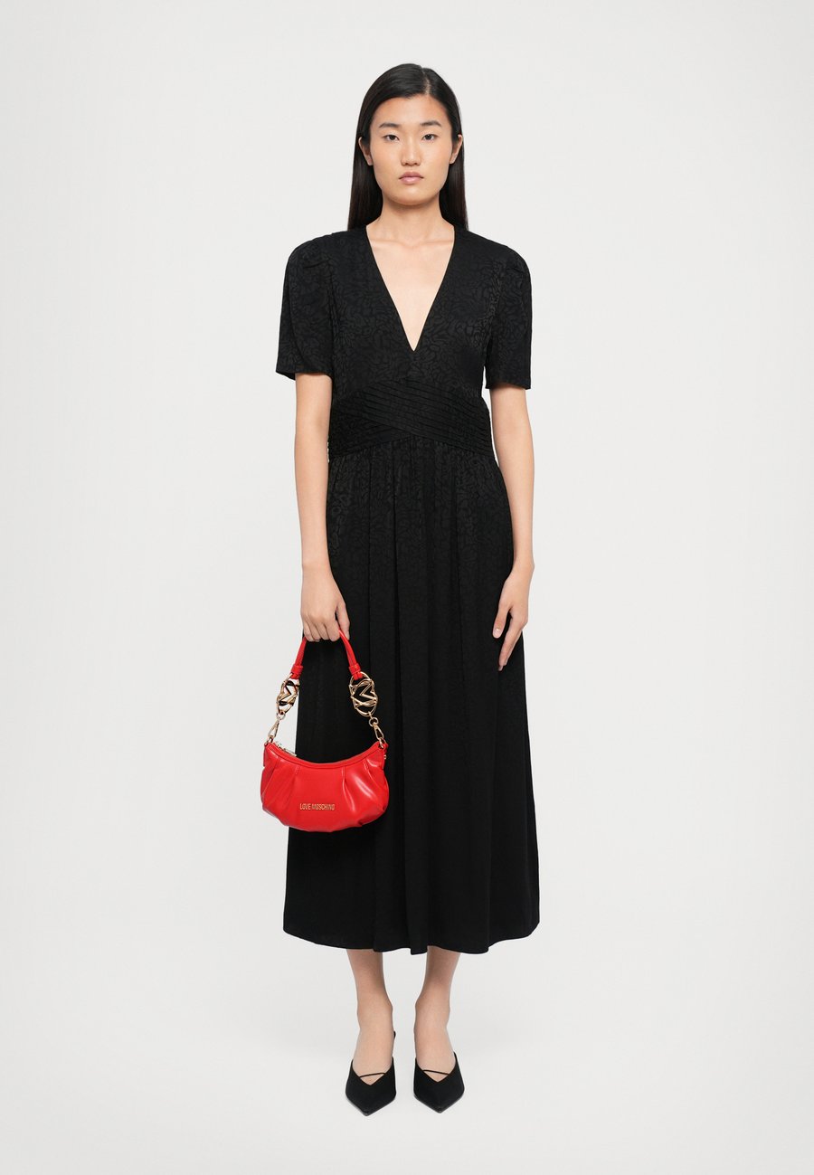 Сумка Love Moschino JEWEL, Red
Сумка Love Moschino JEWEL, Red