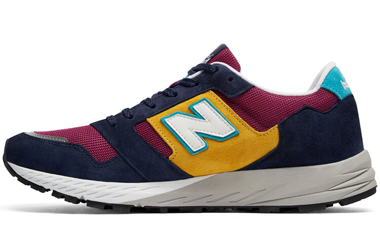 Кроссовки New Balance 575 Recount
Кроссовки New Balance 575 Recount