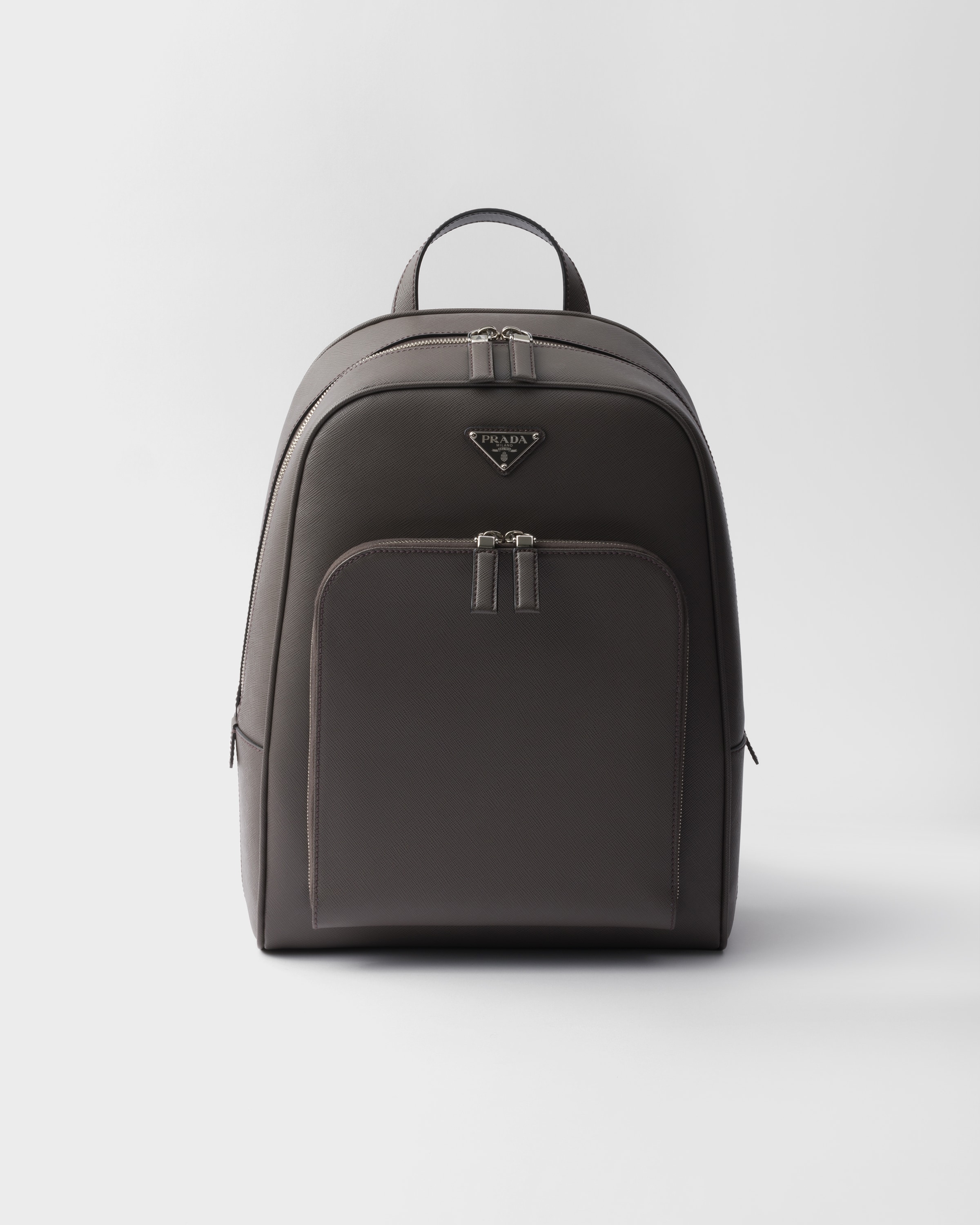 Рюкзак из сафьяновой кожи Prada, коричневый
Рюкзак из сафьяновой кожи Prada, коричневый