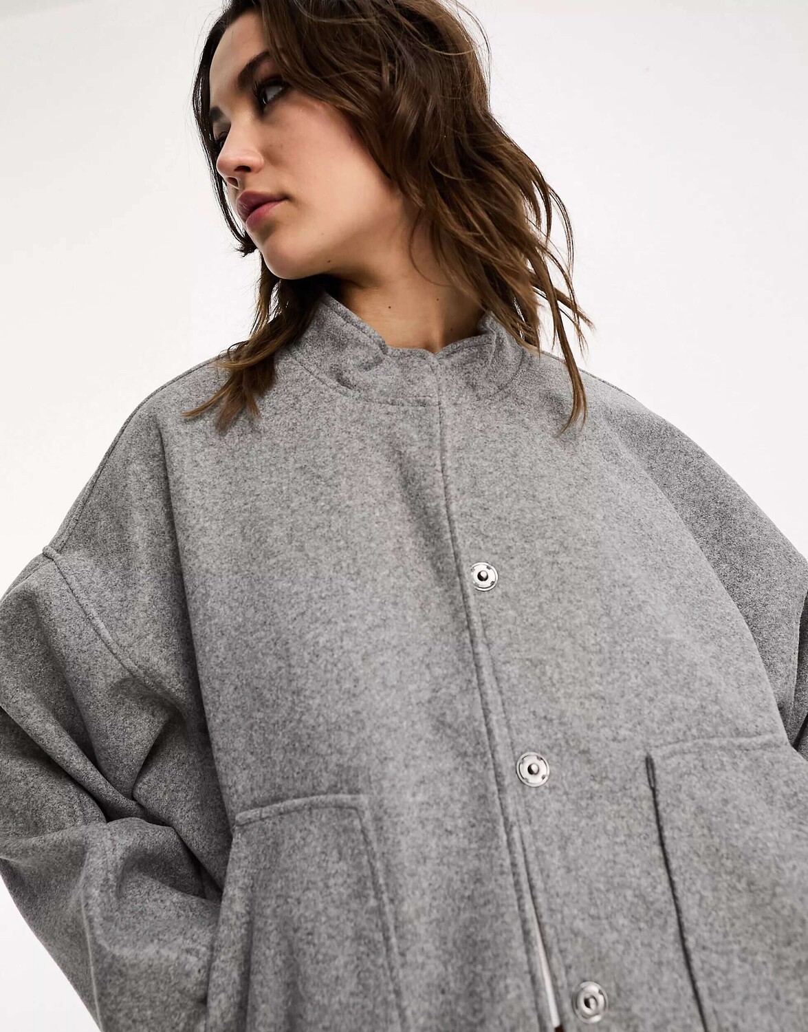 Светло-серый бомбер Noisy May
Светло-серый бомбер Noisy May