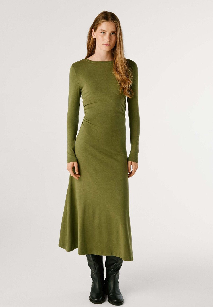 Платье Pepe Jeans Jersey dress, Khaki Green/Khaki
Платье Pepe Jeans Jersey dress, Khaki Green/Khaki