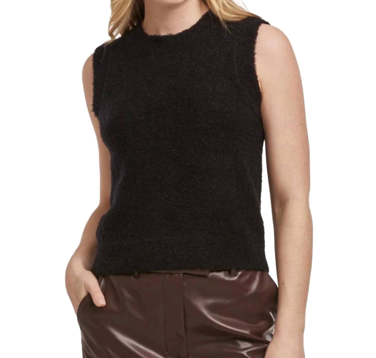 Джемпер Jen приталенный черный DEAR JOHN DENIM
Джемпер Jen приталенный черный DEAR JOHN DENIM