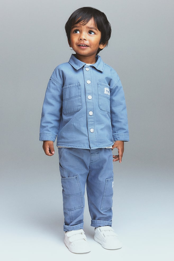 Джинсы с накладными карманами H&M, синий
Джинсы с накладными карманами H&M, синий