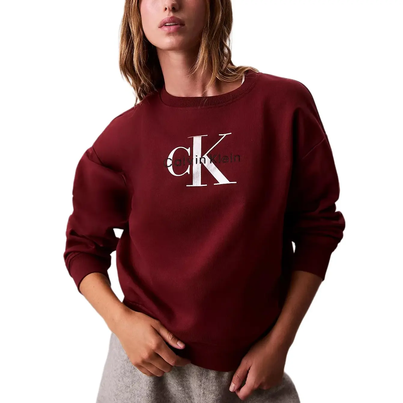 Свитшот женский Calvin Klein, красный
Свитшот женский Calvin Klein, красный