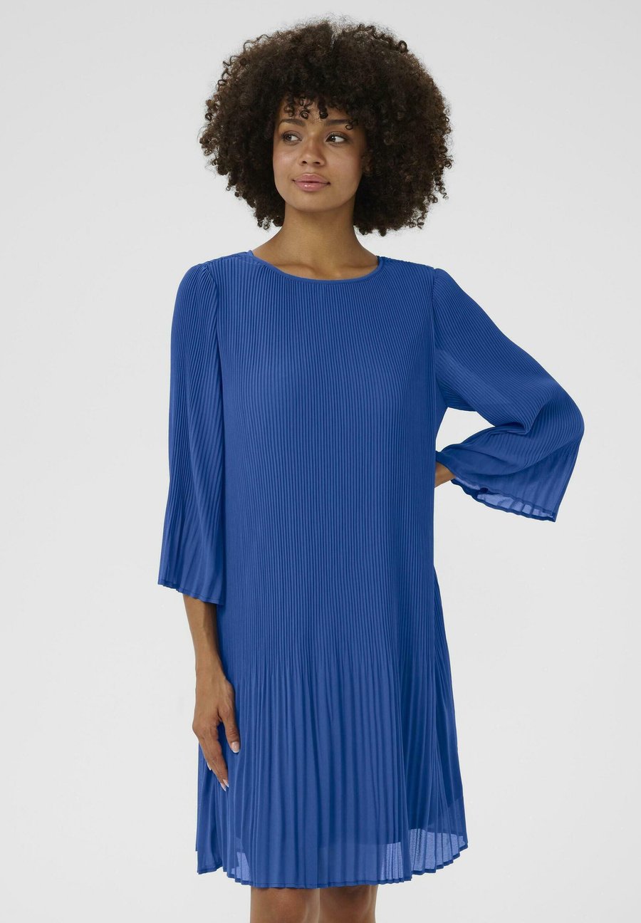 Платье Culture CUADINA PLEATED, Victoria Blue/Blue
Платье Culture CUADINA PLEATED, Victoria Blue/Blue