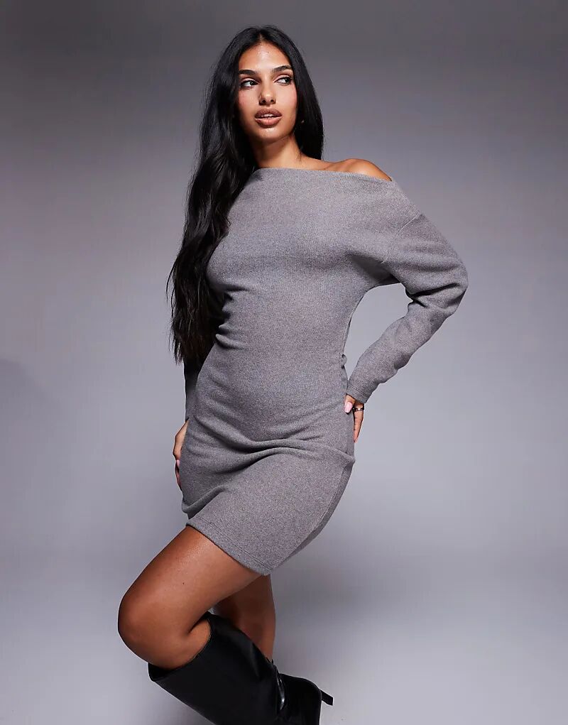 Супермягкое мини-платье с открытыми плечами ASOS DESIGN серого меланжевого цвета
Супермягкое мини-платье с открытыми плечами ASOS DESIGN серого меланжевого цвета