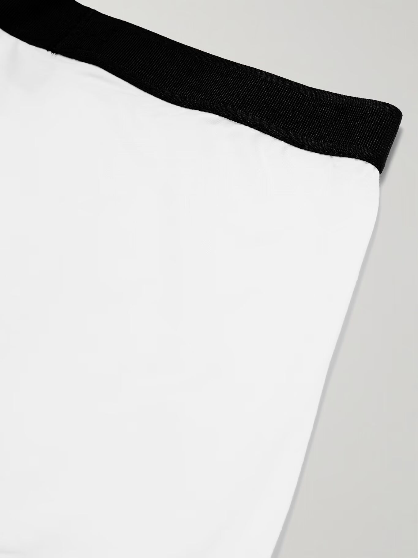 Трусы-боксеры из эластичного хлопка и смеси модала TOM FORD, белый
Трусы-боксеры из эластичного хлопка и смеси модала TOM FORD, белый