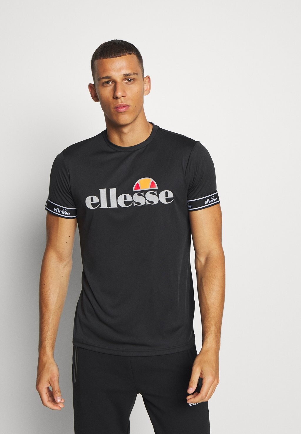 Рубашка с принтом Ellesse ALENTE TEE, цвет Black, Черный, Рубашка с принтом Ellesse ALENTE TEE, цвет Black
Рубашка с принтом Ellesse ALENTE TEE, цвет Black, Черный, Рубашка с принтом Ellesse ALENTE TEE, цвет Black