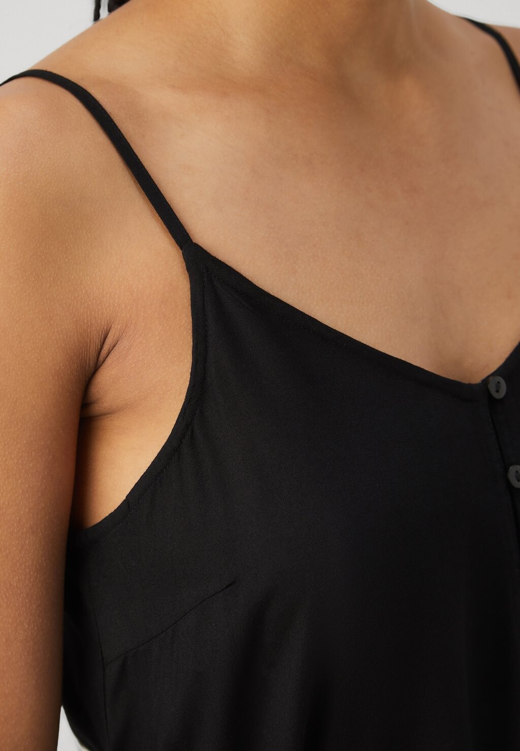 Платье макси PCNYA SLIP BUTTON DRESS Pieces, черный
Платье макси PCNYA SLIP BUTTON DRESS Pieces, черный