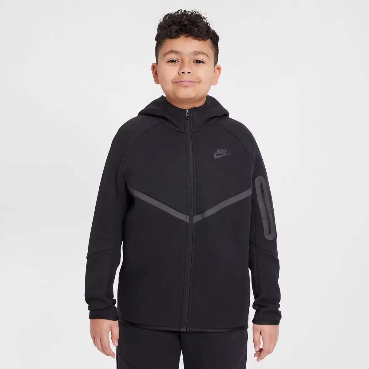 Детская толстовка Nike Sportswear Tech Fleece, черный
Детская толстовка Nike Sportswear Tech Fleece, черный