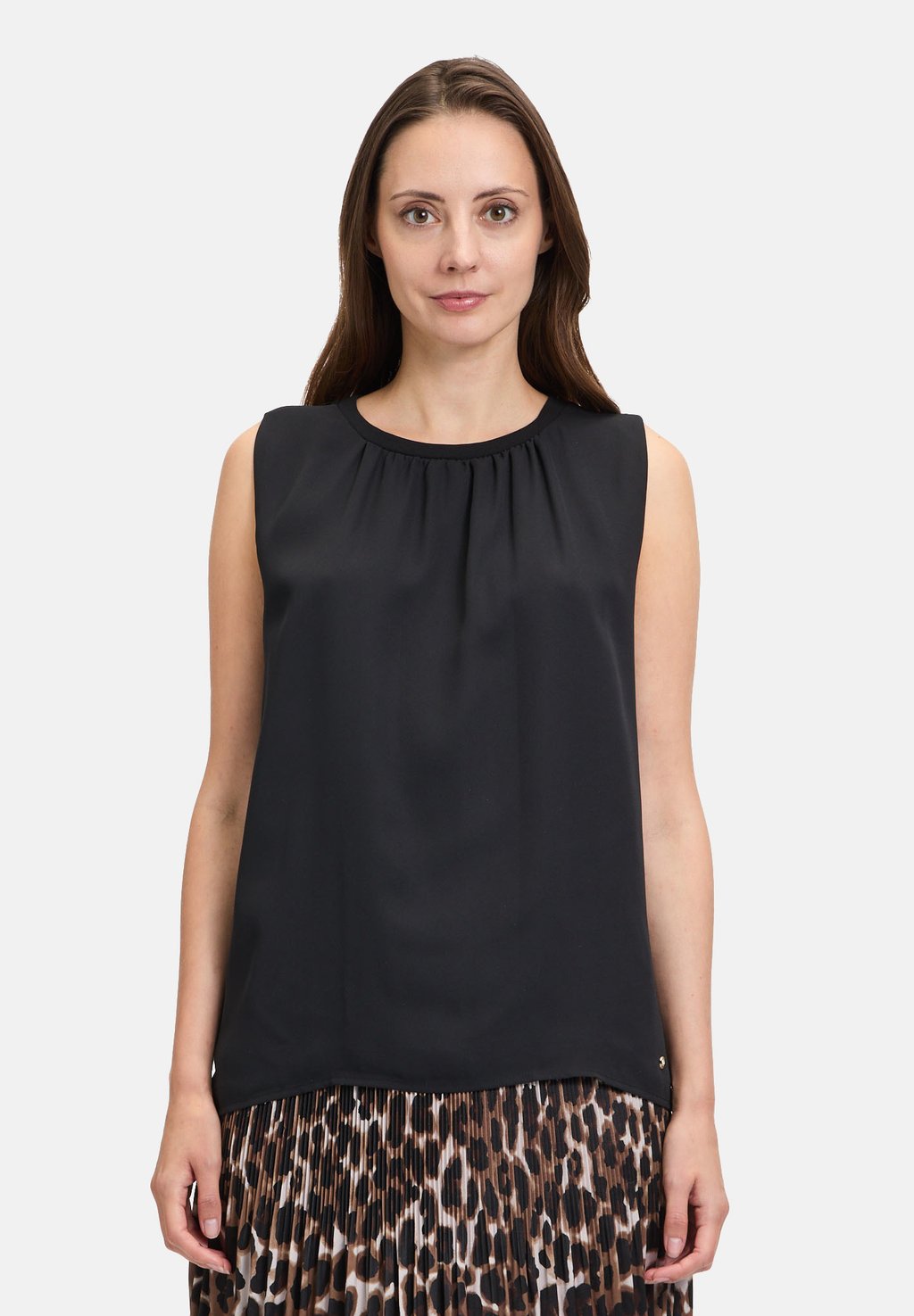 Блуза MIT WEBBESATZ - Top Betty & Co, черный
Блуза MIT WEBBESATZ - Top Betty & Co, черный