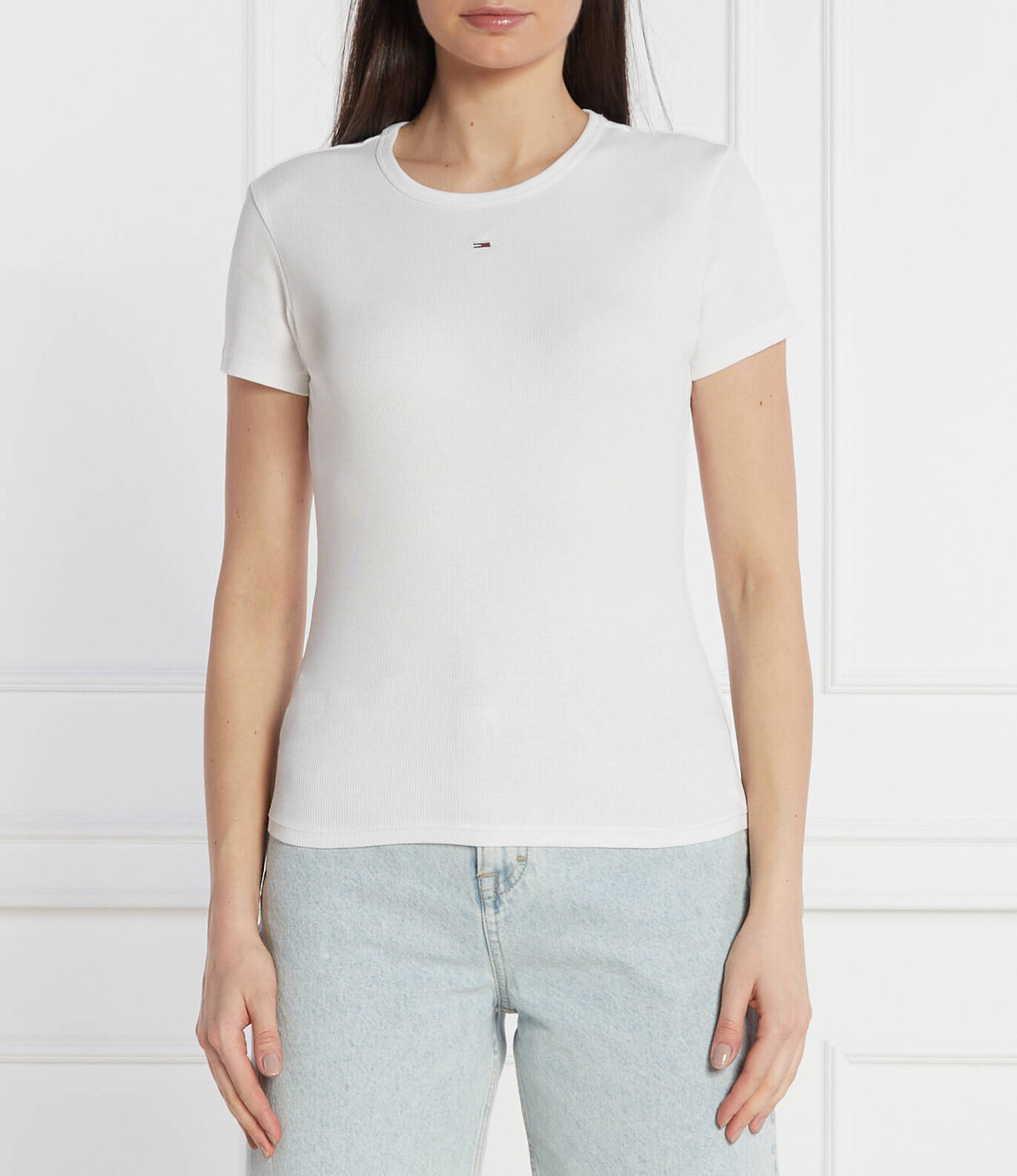 Футболка Tommy Jeans Slim Fit, белый
Футболка Tommy Jeans Slim Fit, белый