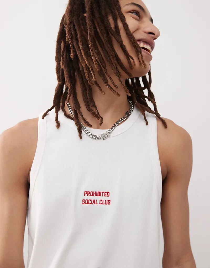 Майка с логотипом Prohibited Social Club, кремового цвета
Майка с логотипом Prohibited Social Club, кремового цвета
