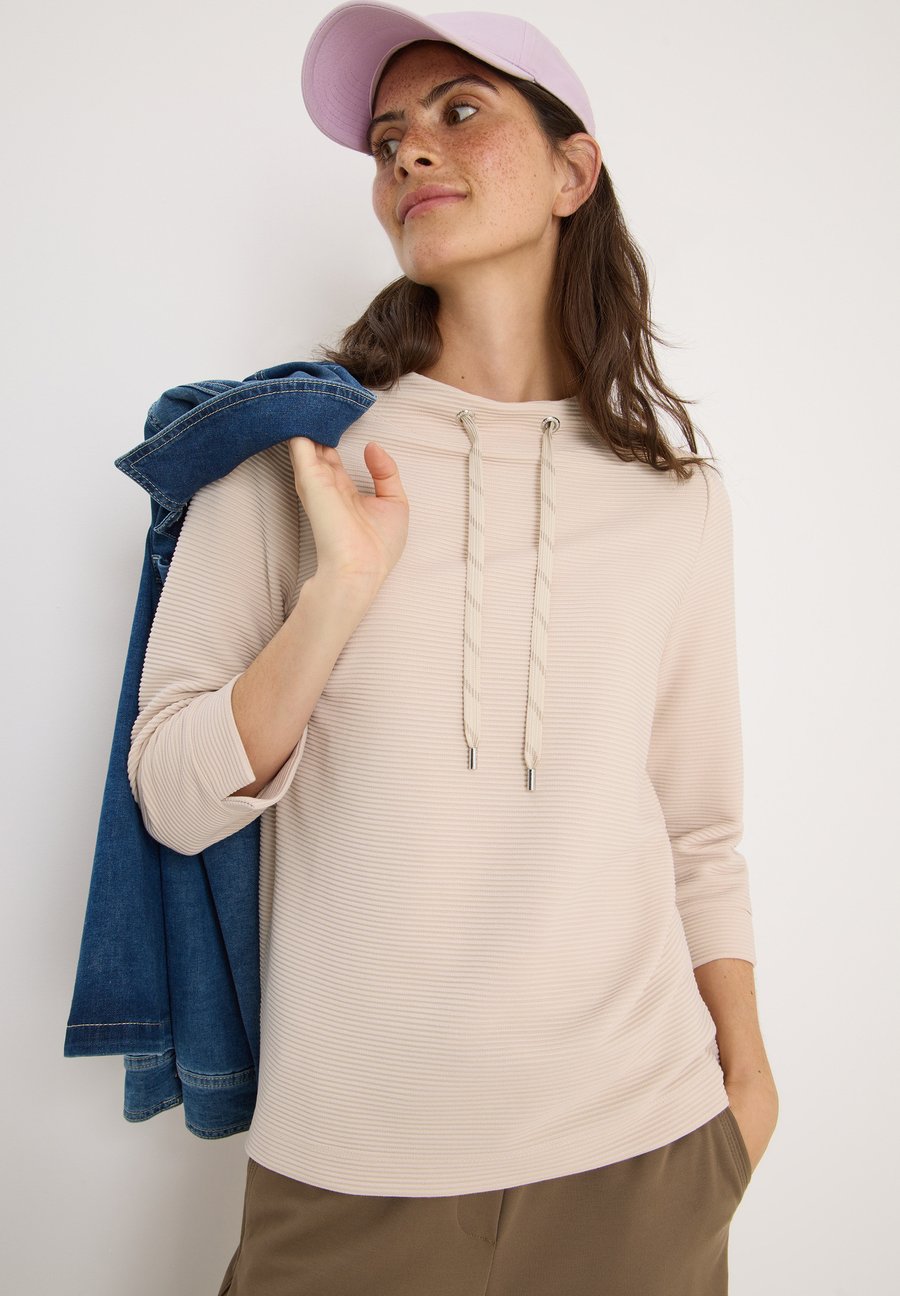 Топ Cecil OTTOMAN, Beige/Sand
Топ Cecil OTTOMAN, Beige/Sand