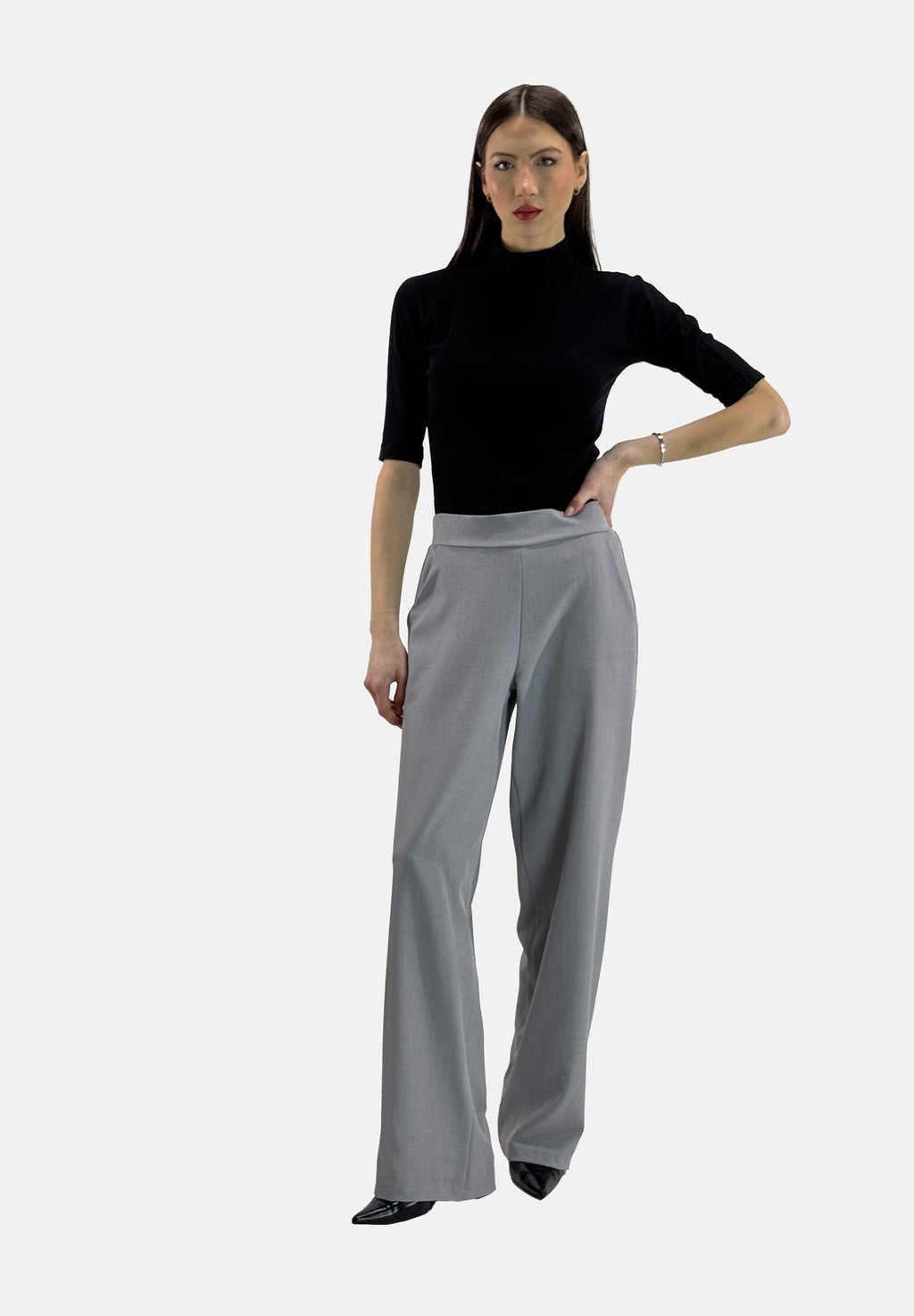 Брюки WIDE Elara, серый
Брюки WIDE Elara, серый