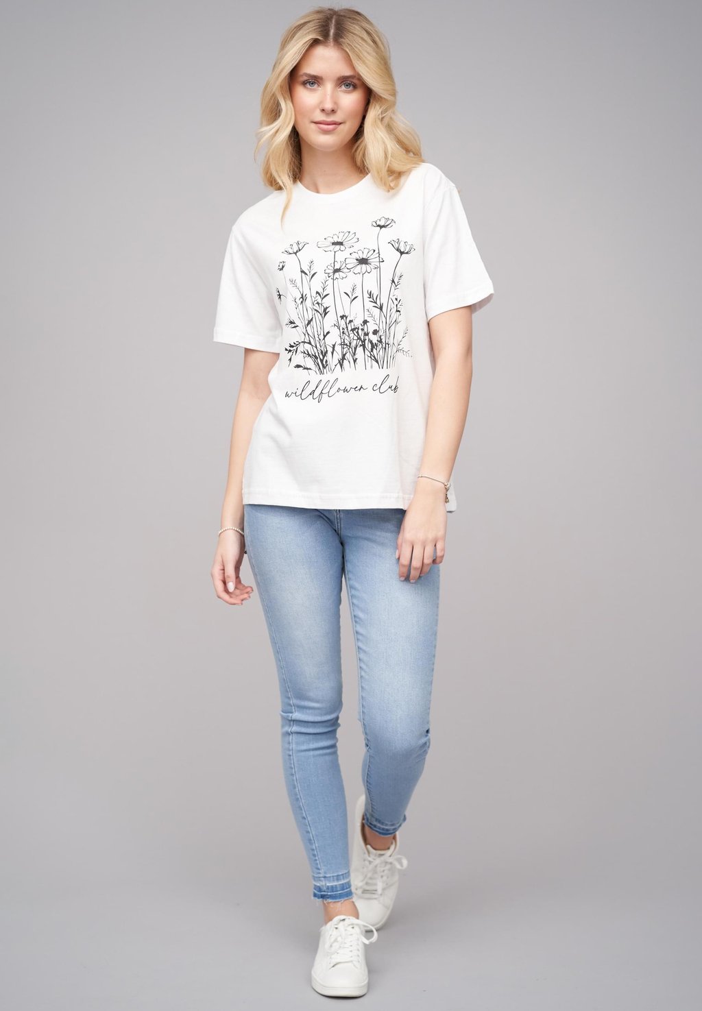 Футболка с принтом WILDFLOWER Cloud 5ive, белый
Футболка с принтом WILDFLOWER Cloud 5ive, белый
