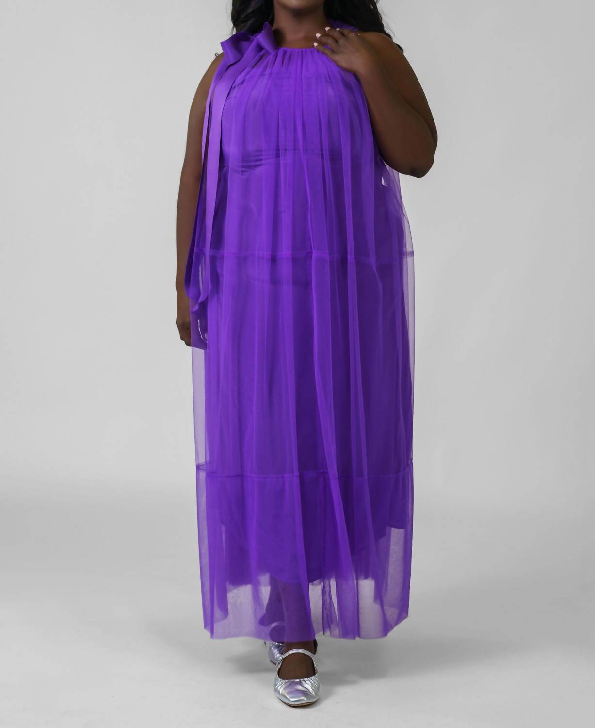 Безрукавное платье из тюля - Plus In Passiflora Psophia, Passiflora
Безрукавное платье из тюля - Plus In Passiflora Psophia, Passiflora