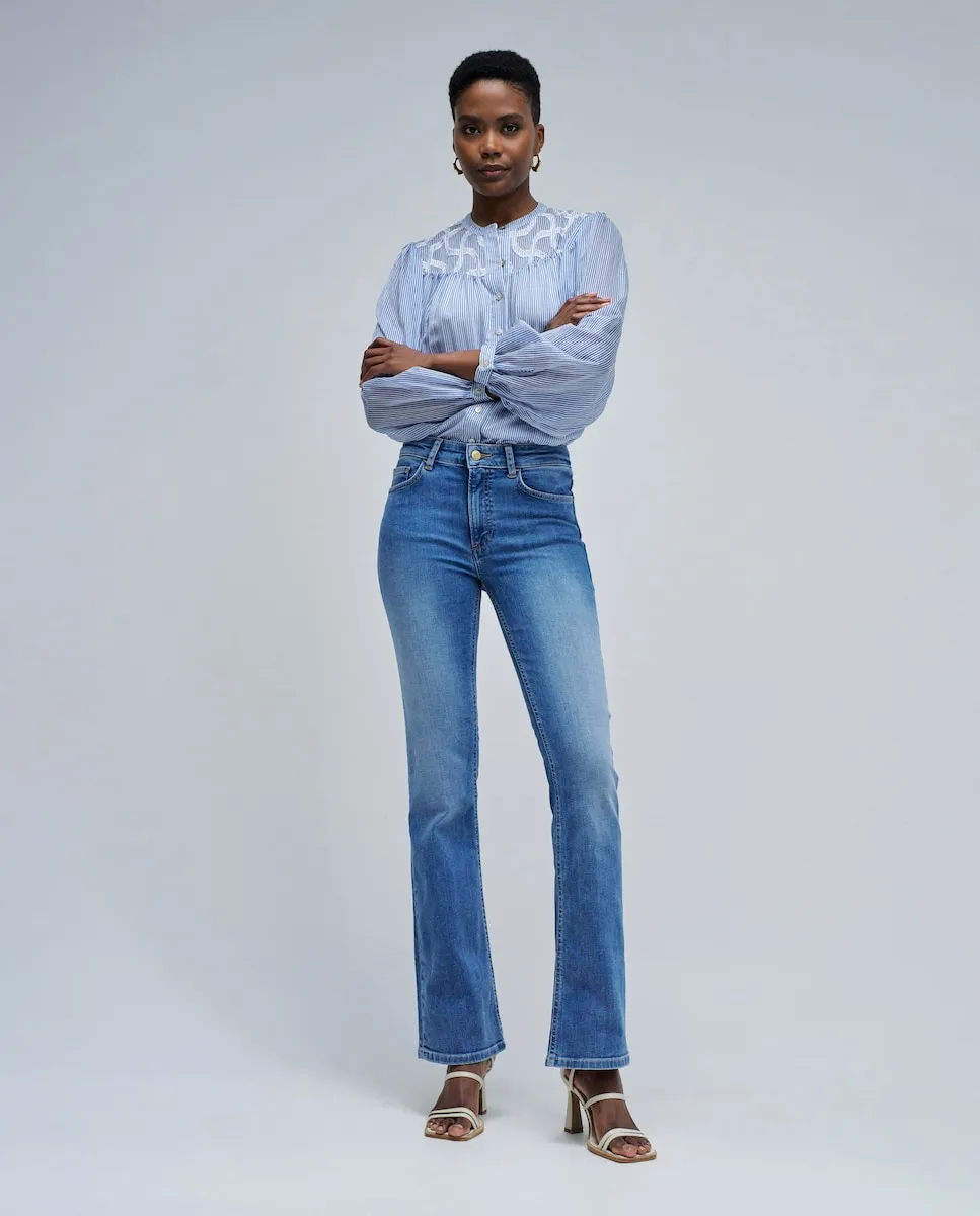 Женские джинсы Destiny с эффектом пуш-ап, расклешенные Salsa Jeans, синий
Женские джинсы Destiny с эффектом пуш-ап, расклешенные Salsa Jeans, синий