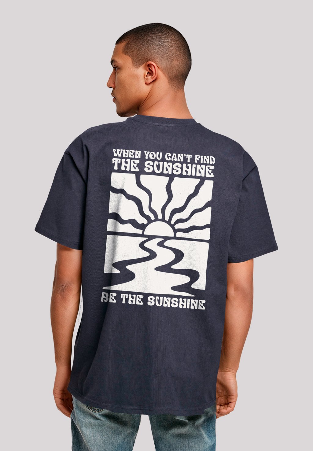 Футболка с принтом BE THE SUNSHINE F4NT4STIC, темно-синий
Футболка с принтом BE THE SUNSHINE F4NT4STIC, темно-синий