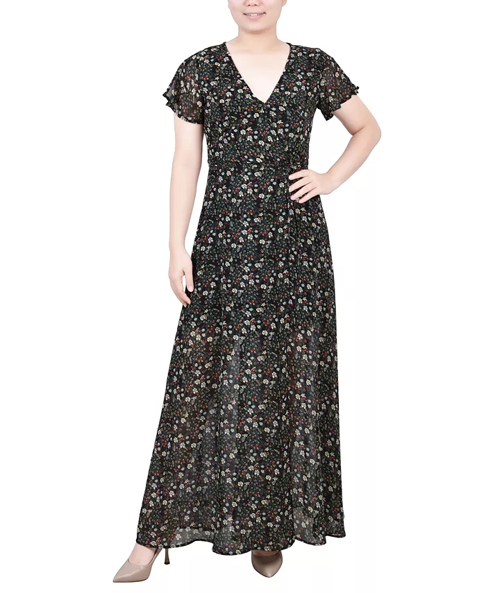 Миниатюрное шифоновое платье макси с короткими рукавами и запахом NY Collection, черный
Миниатюрное шифоновое платье макси с короткими рукавами и запахом NY Collection, черный