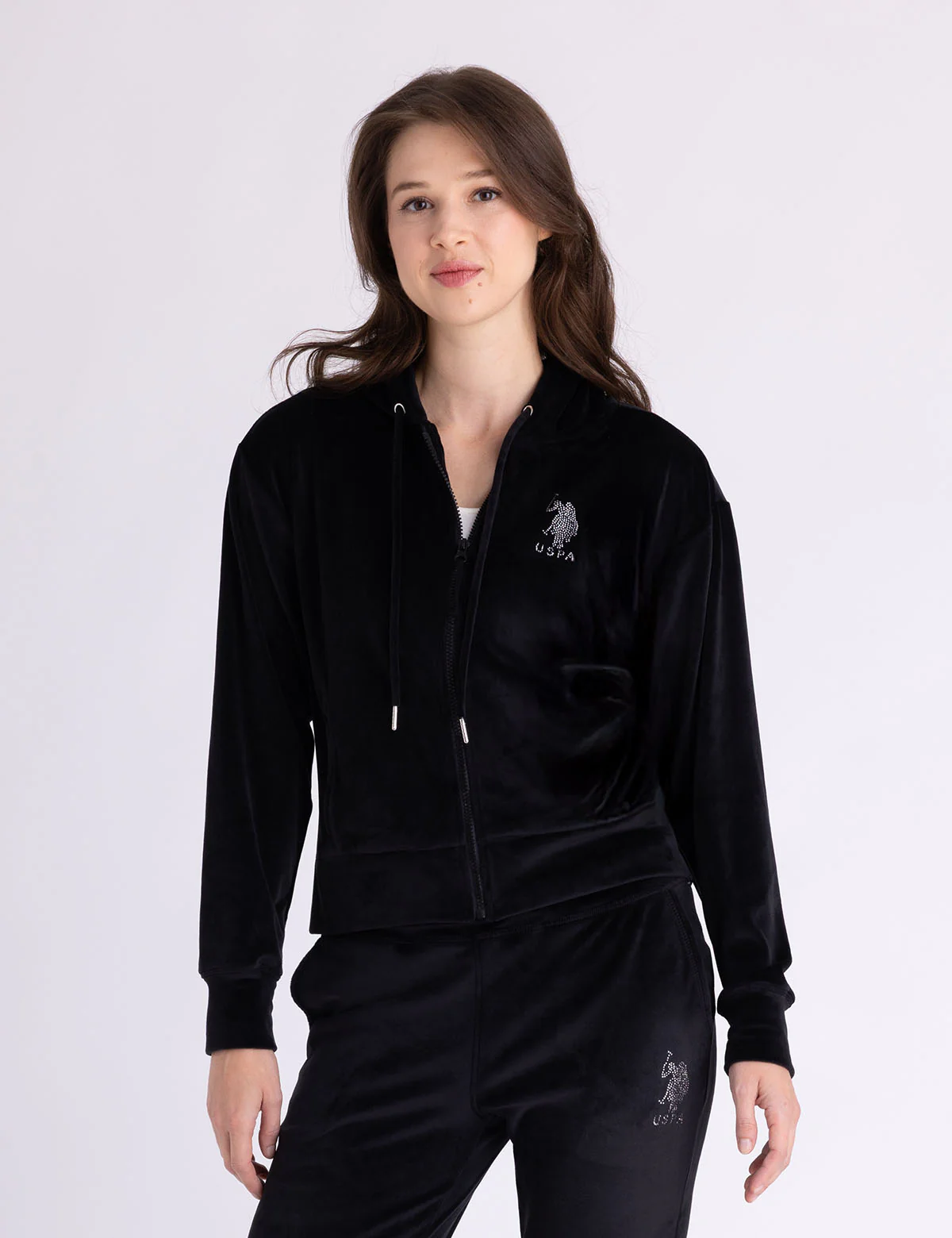 Худи U.S. Polo Assn Velour Rhinestone Zip Up, черный
Худи U.S. Polo Assn Velour Rhinestone Zip Up, черный