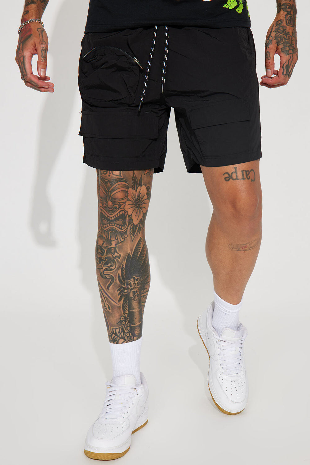 Шорты Fashion Nova UT101N, черный
Шорты Fashion Nova UT101N, черный