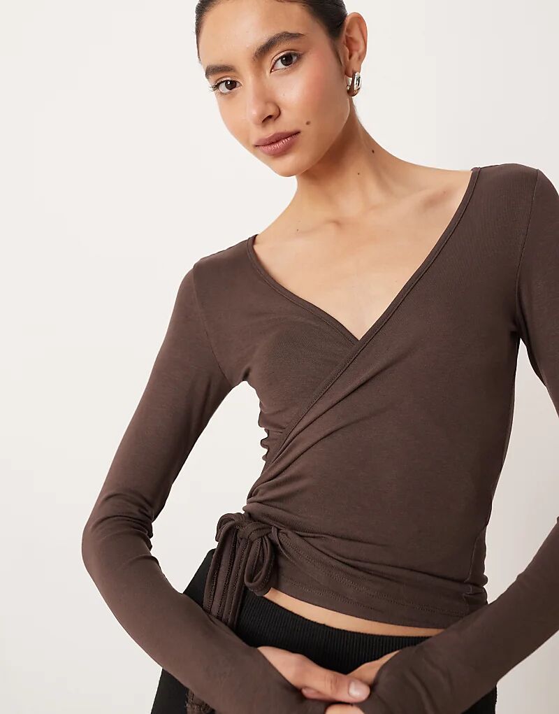 Мягкий кардиган Gina Tricot с длинными рукавами и запахом, темно-коричневый, микс и подбор
Мягкий кардиган Gina Tricot с длинными рукавами и запахом, темно-коричневый, микс и подбор