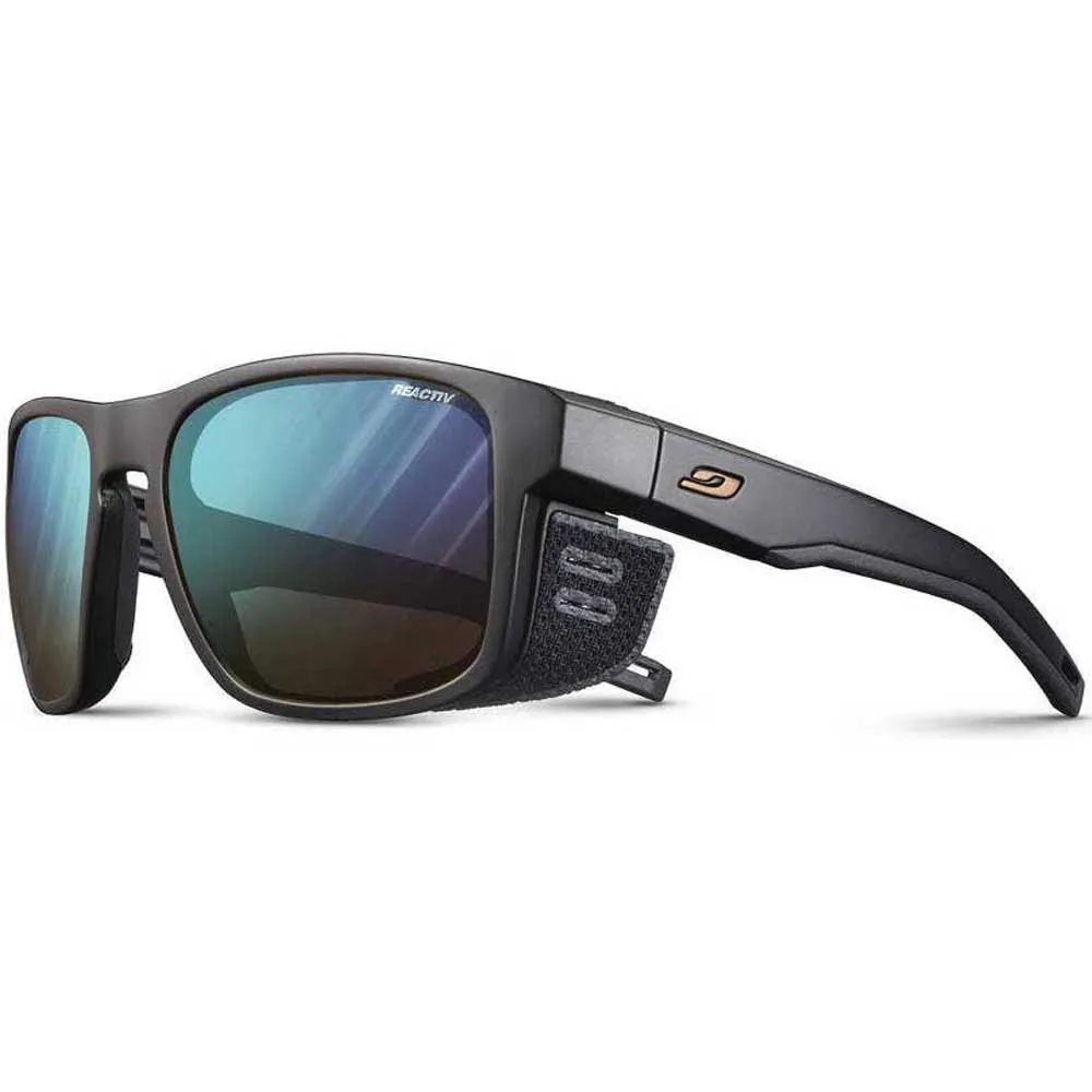Солнцезащитные очки Julbo Shield M photochromic, черный
Солнцезащитные очки Julbo Shield M photochromic, черный