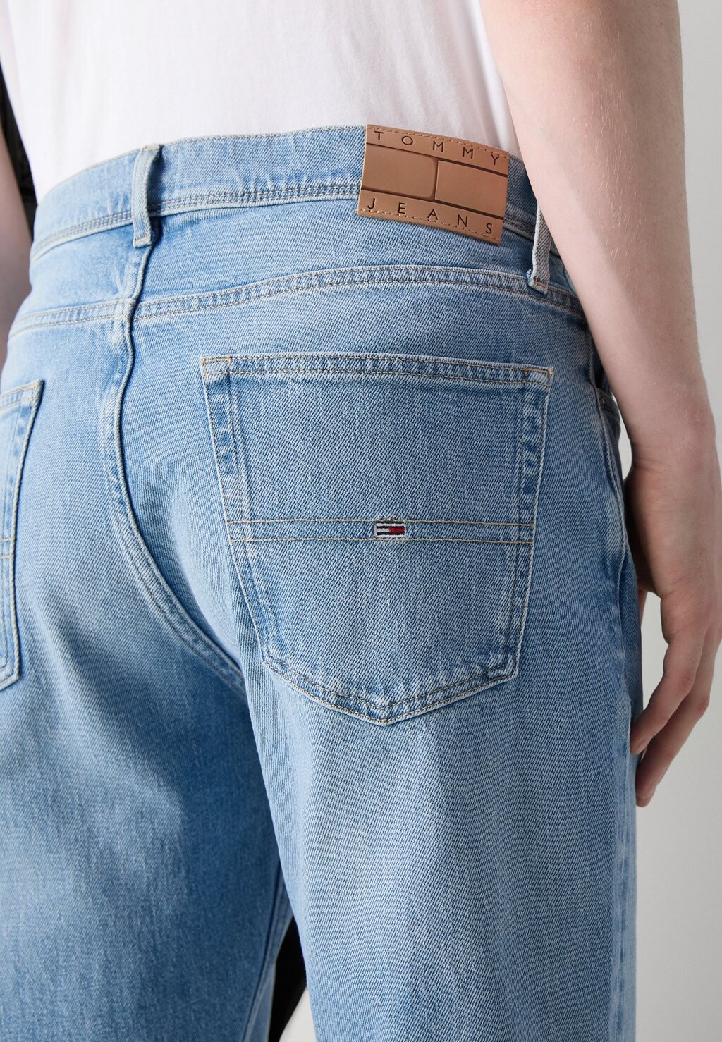 Джинсы прямого кроя ETHAN Tommy Hilfiger, светло-голубой деним
Джинсы прямого кроя ETHAN Tommy Hilfiger, светло-голубой деним