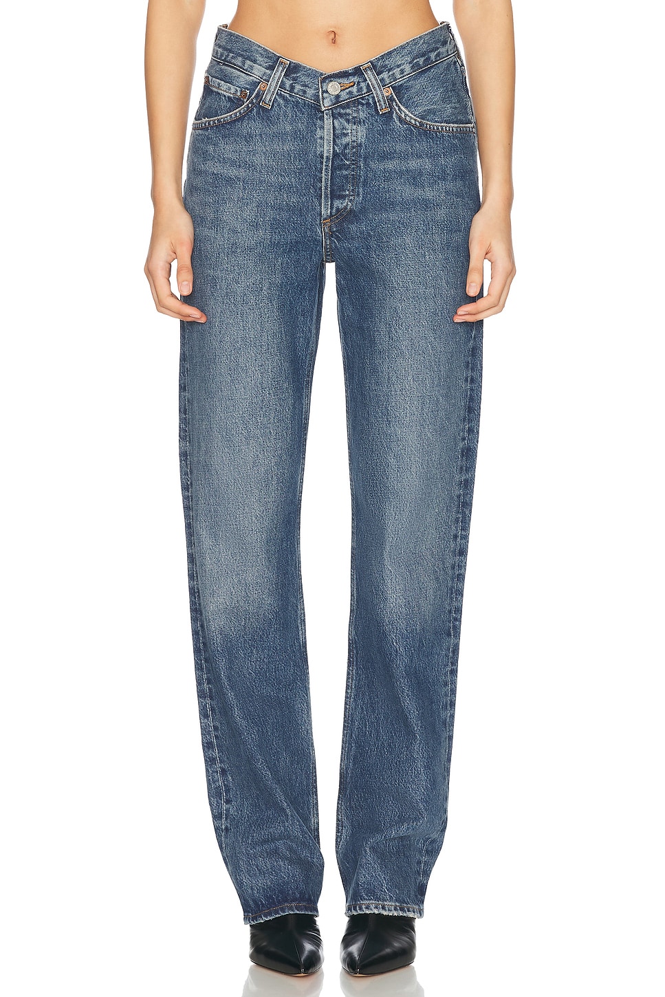 Джинсы V-waist Kelly Agolde, Essence
Джинсы V-waist Kelly Agolde, Essence