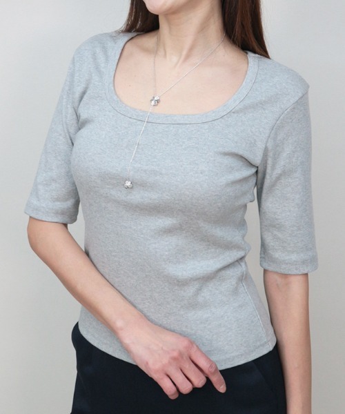 Футболка с круглым вырезом и коротким рукавом, бренд AMBIENT, серый
Футболка с круглым вырезом и коротким рукавом, бренд AMBIENT, серый