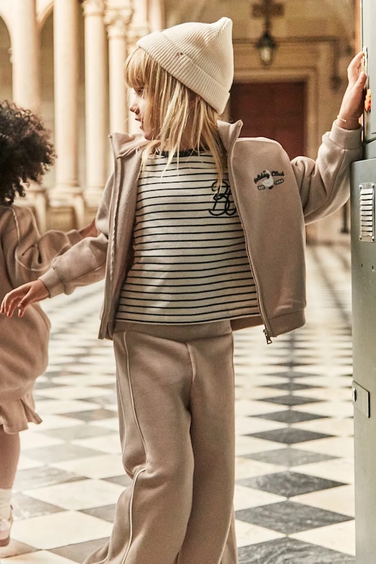 Детский спортивный костюм Mayoral, бежевый
Детский спортивный костюм Mayoral, бежевый