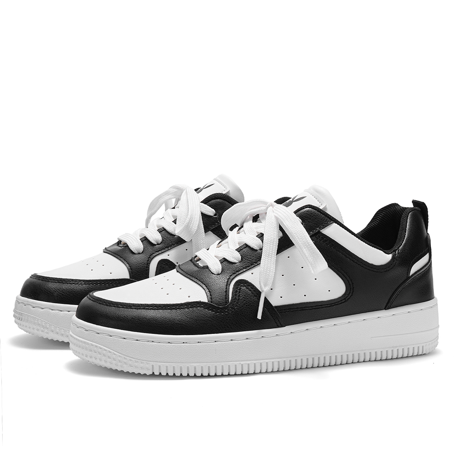 Playboy Низкие скейтерские кроссовки мужские бело-черные, цвет White Black
Playboy Низкие скейтерские кроссовки мужские бело-черные, цвет White Black