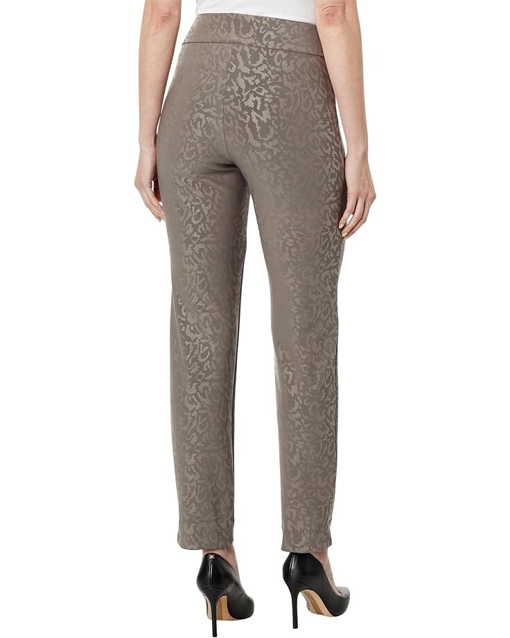 Брюки Krazy Larry Microfiber Long Skinny Dress Pants, цвет Taupe Animal 1
Брюки Krazy Larry Microfiber Long Skinny Dress Pants, цвет Taupe Animal 1